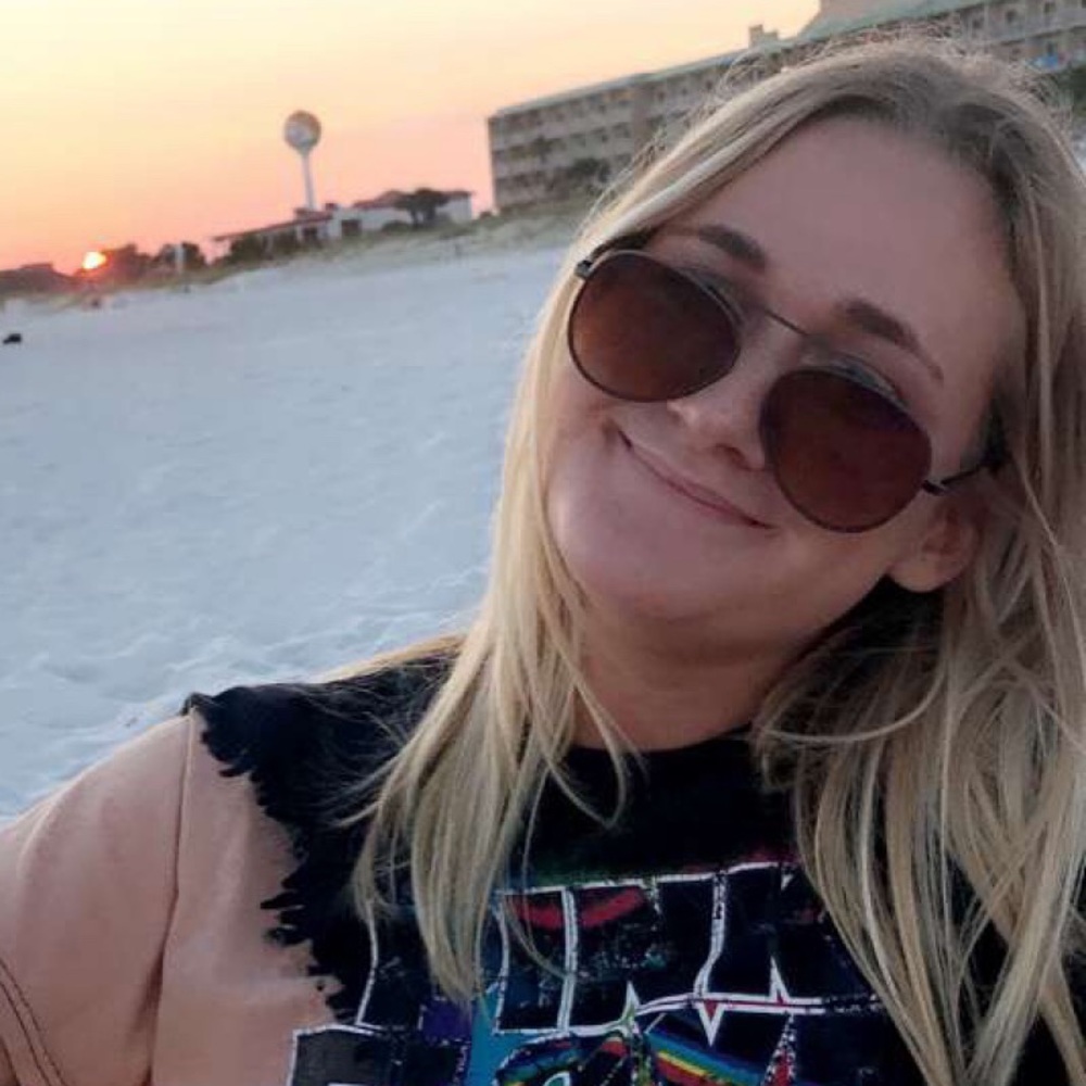 Meet your Posher, Ansley